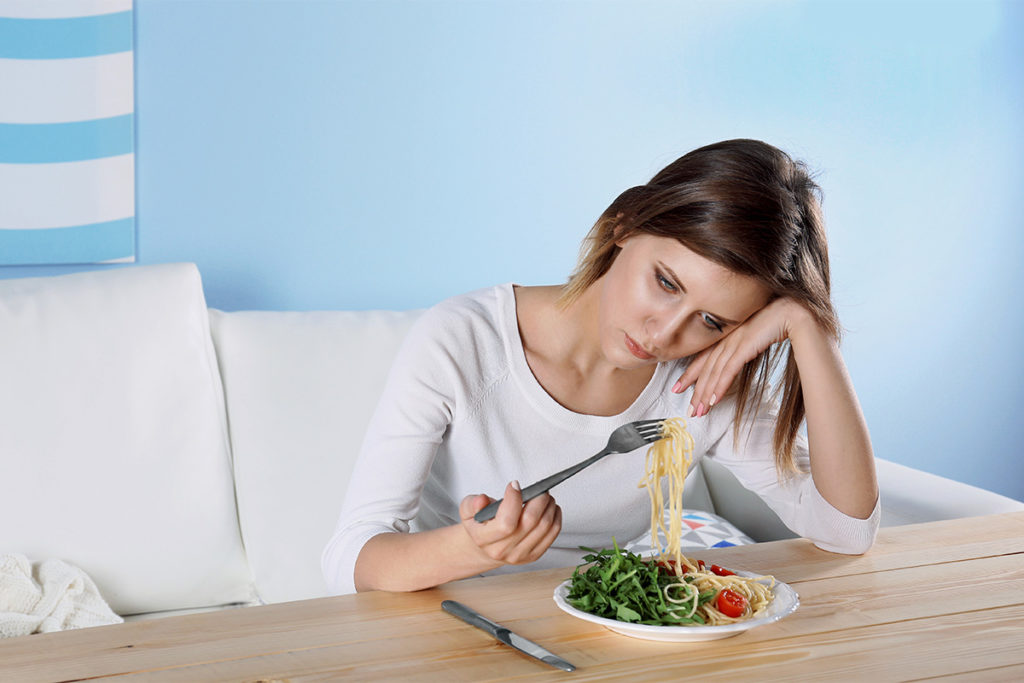 女人与不健康的饮食习惯