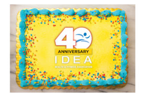 Idea的40周年蛋糕