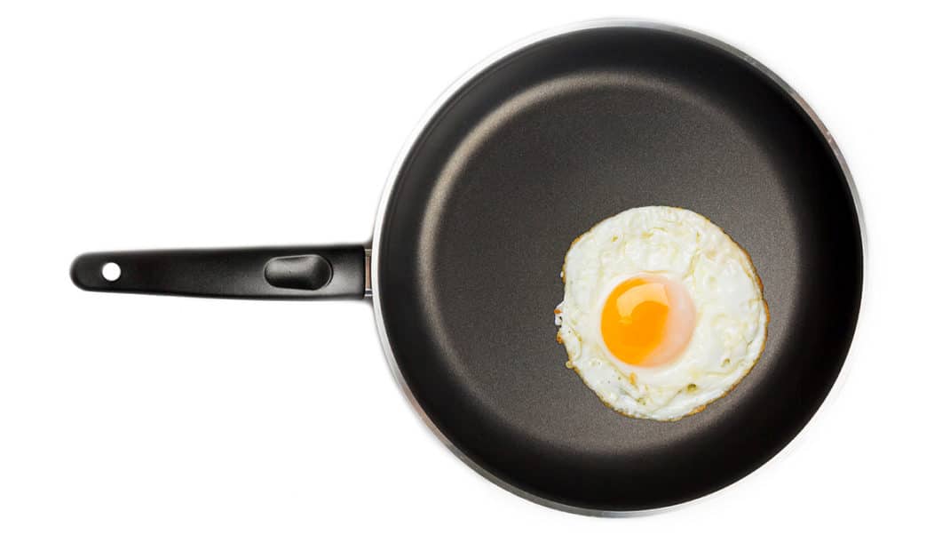 煎锅上的鸡蛋代表与乳糜泻有关的化学物质